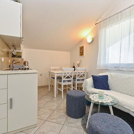 Apartment Mladen 1860 梅杜林 外观 照片